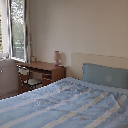 Une Chambre Privee Entre Paris Et Disneyland 누와시 르 그헝 외부 사진